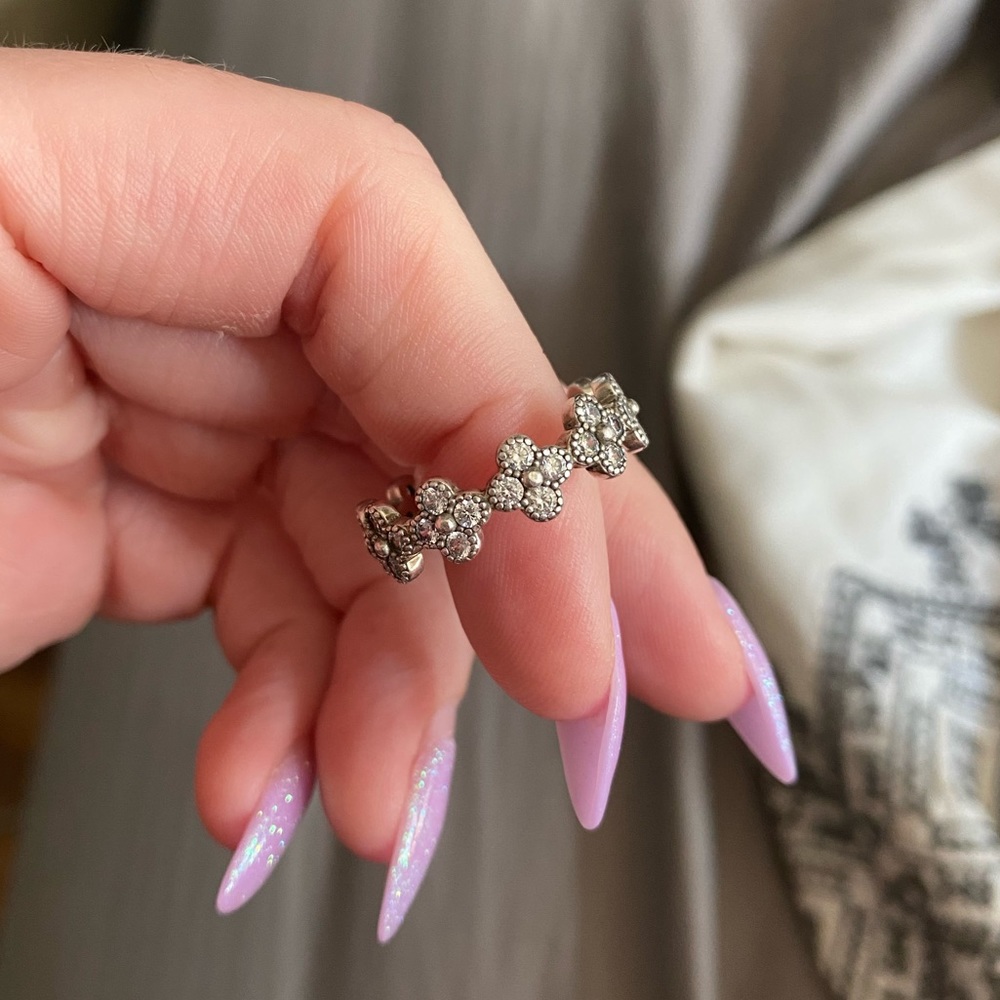 Pandora ring